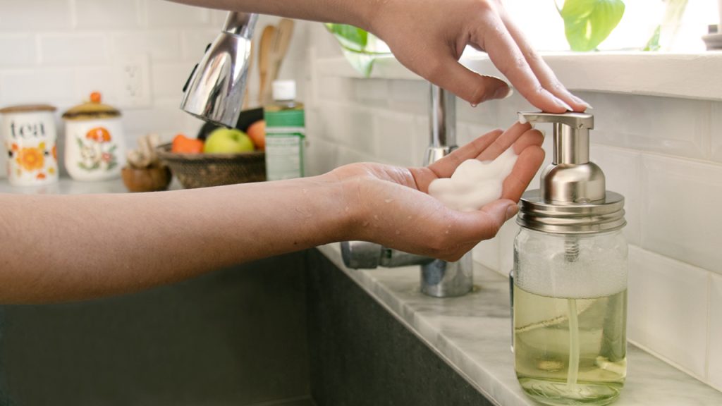 ایجاد فوم صابون دست